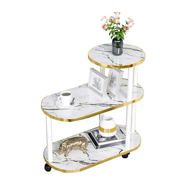 Tavolino da Caffè Moderno a 3 Ripiani con Ruote – Design Effetto Marmo con Struttura in Metallo Dorato, Ideale per Salotto e Soggiorno