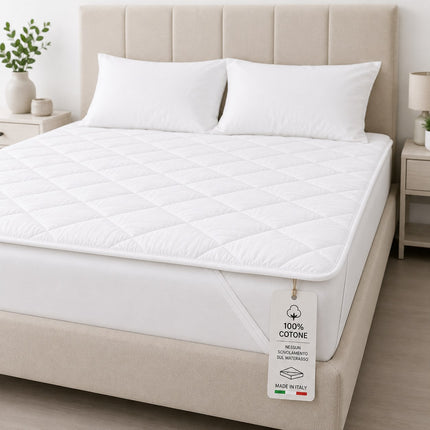 Topper matrimoniale bianco con elastici coprimaterasso comfort e traspirabile anti acaro imbottitura in fibra innovativa